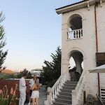 Vila Roan