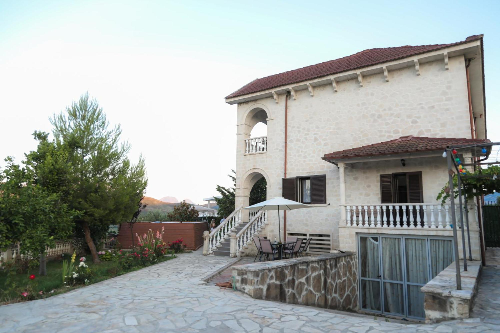 Roan * Vlorë
