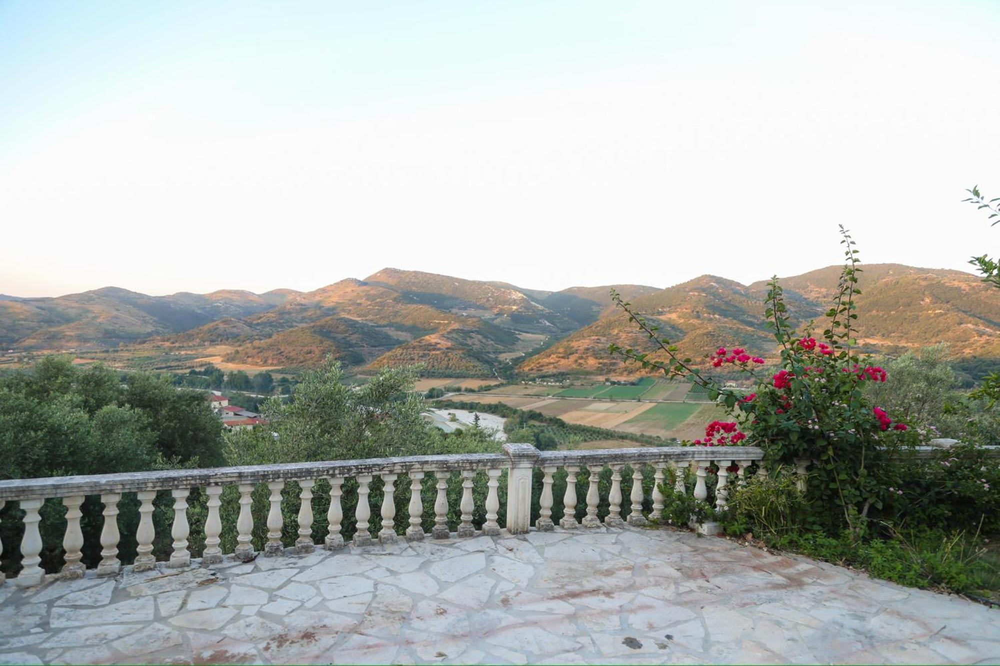 Villa Roan Vlorë